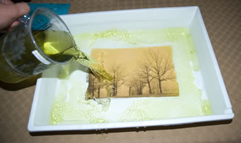 platinum-palladium printing-wet workspace